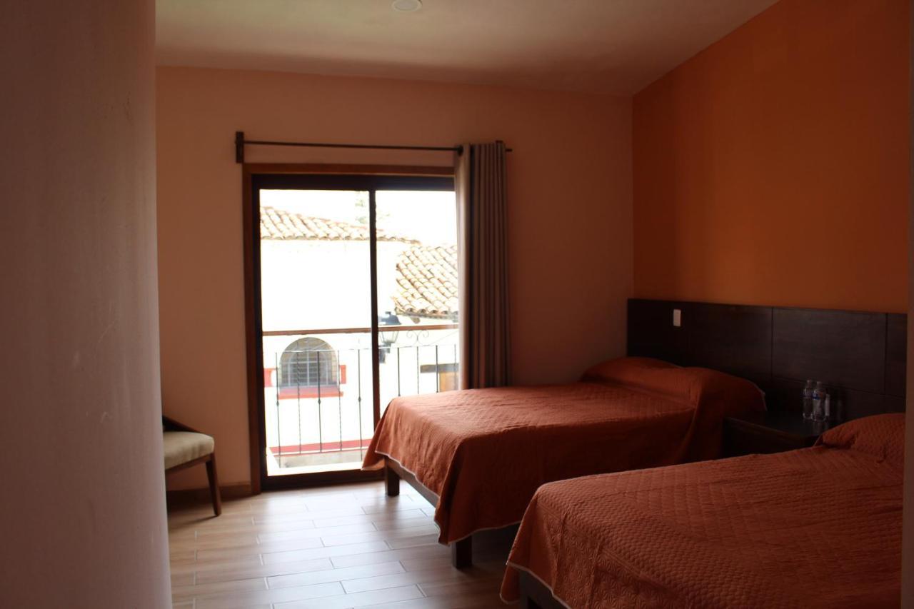 Hotel Casa Peregrina タパルパ エクステリア 写真