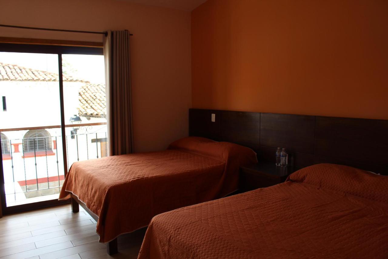 Hotel Casa Peregrina タパルパ エクステリア 写真