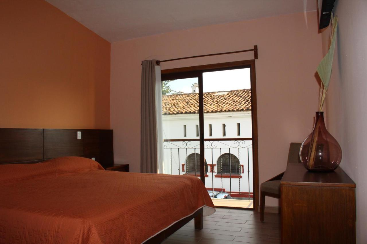Hotel Casa Peregrina タパルパ エクステリア 写真